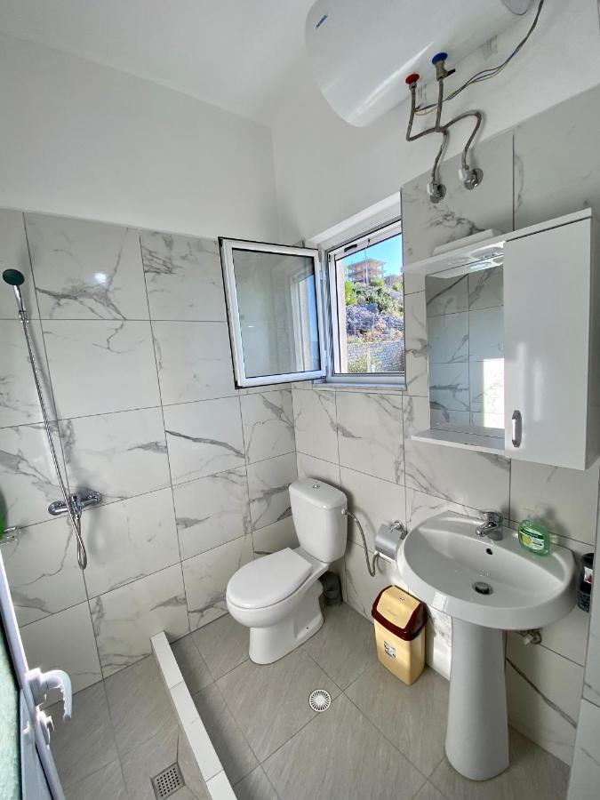 Apartmente Pamela Sarandë Exteriör bild