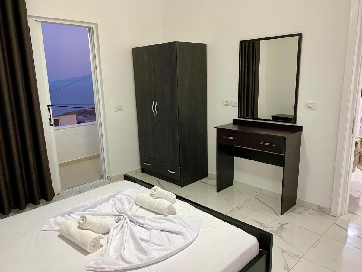Apartmente Pamela Sarandë Exteriör bild