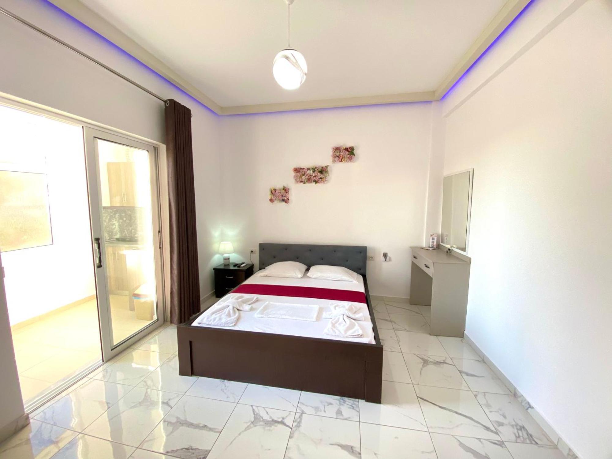 Apartmente Pamela Sarandë Exteriör bild