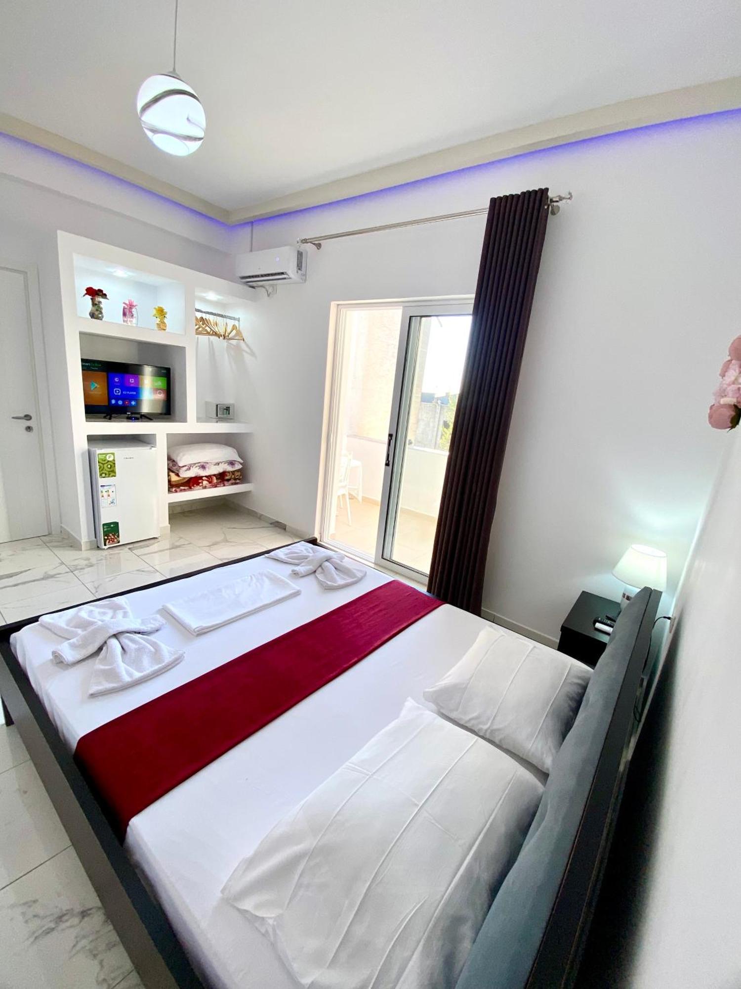 Apartmente Pamela Sarandë Exteriör bild