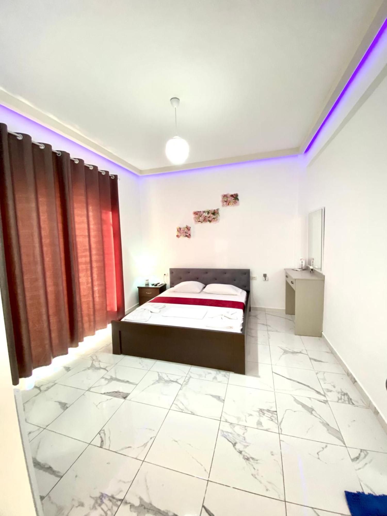 Apartmente Pamela Sarandë Exteriör bild