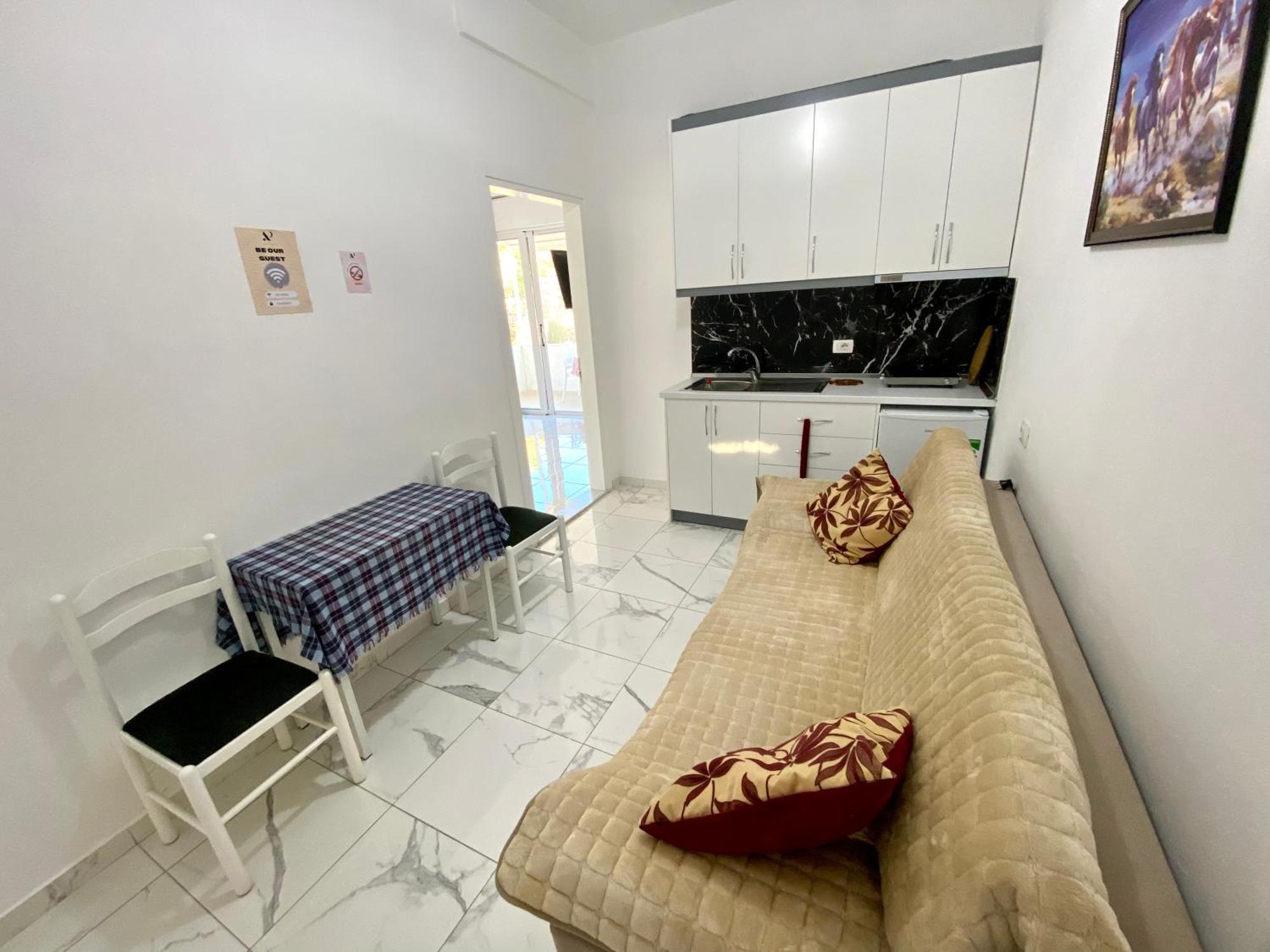 Apartmente Pamela Sarandë Exteriör bild