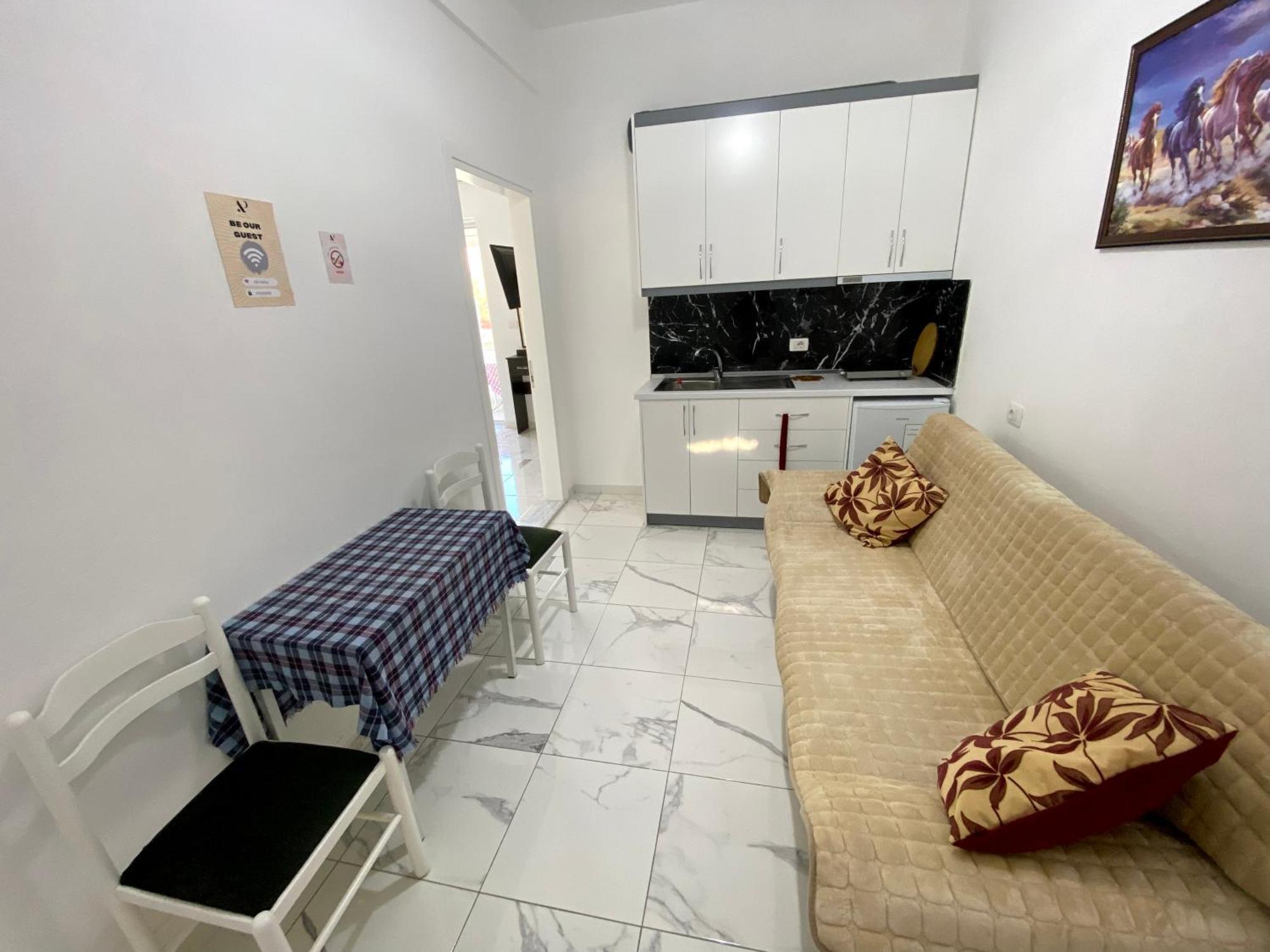 Apartmente Pamela Sarandë Exteriör bild
