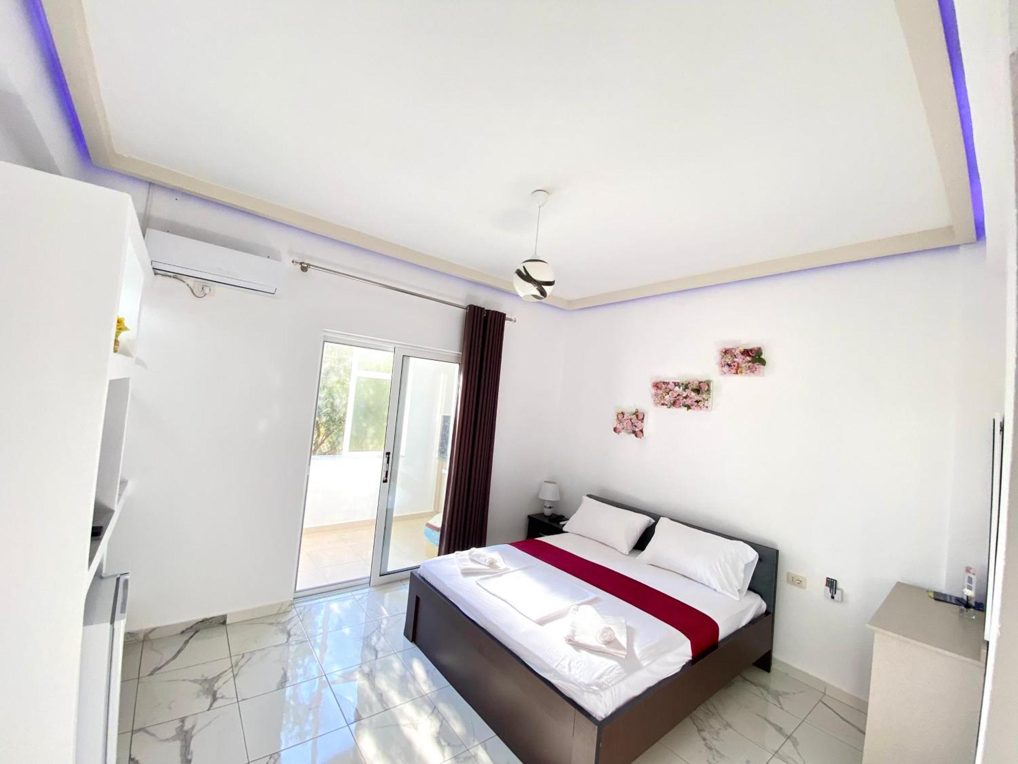 Apartmente Pamela Sarandë Exteriör bild