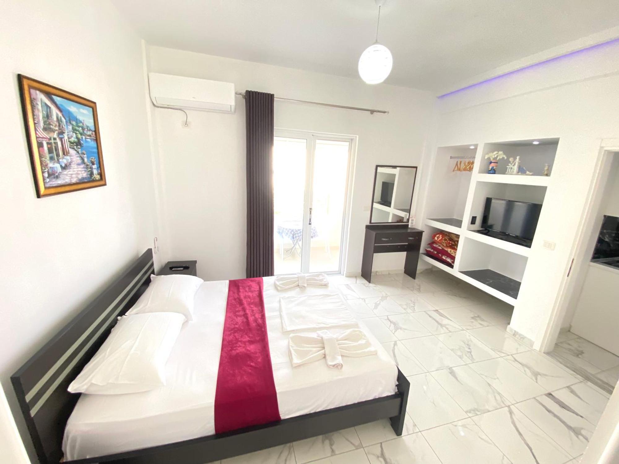 Apartmente Pamela Sarandë Exteriör bild